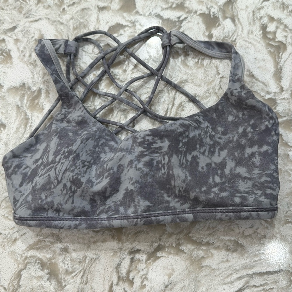 Lululemon sports bra!